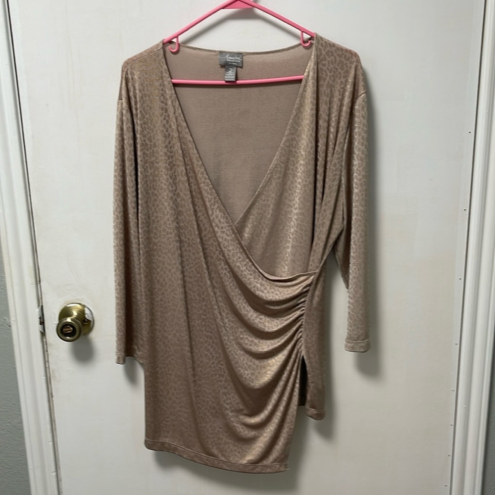 Size 2 Travelers collection by Chicos top
